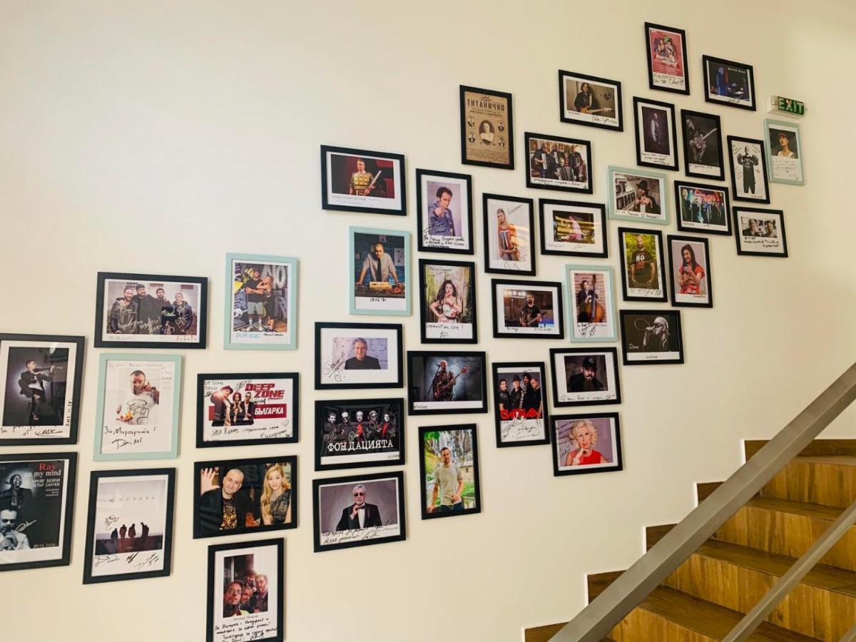 Fox Rooms Aparthotel Stara Zagora Esterno foto