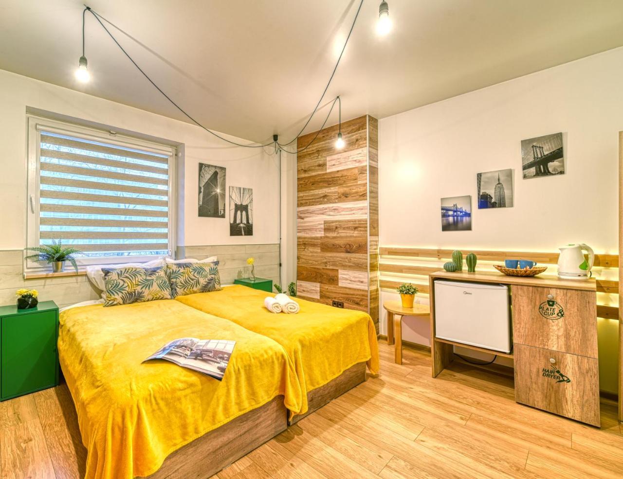 Fox Rooms Aparthotel Stara Zagora Esterno foto
